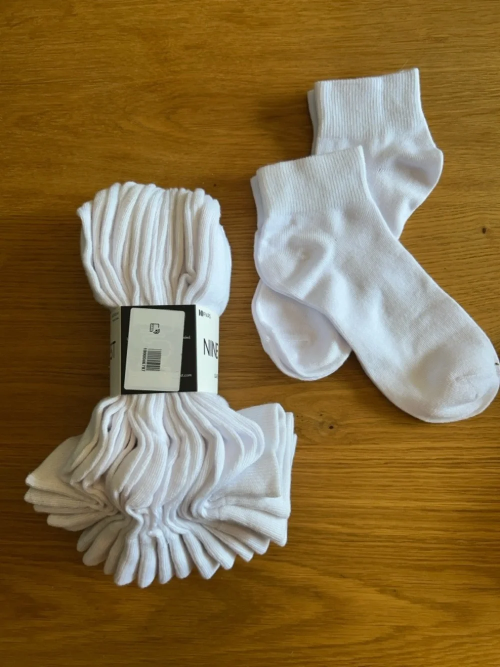 Nine West NWT Women's Size 5-10 White Quarter Crew Socks Pack of 10 + 2 Bonus